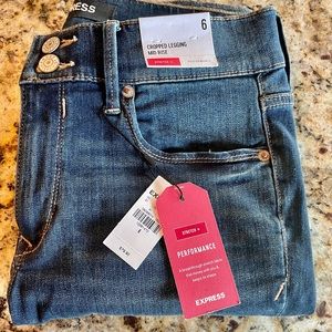 Express Mid-Rise Stretch Cropped Jeans